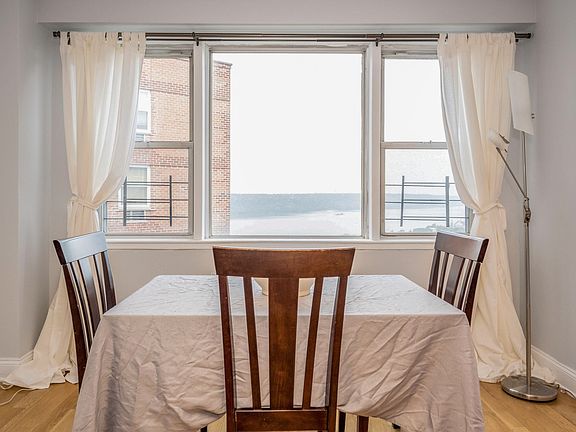 4th image of 5900 Arlington Ave APT 21X