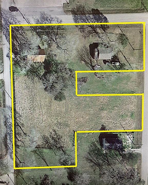 Approximate property lines.