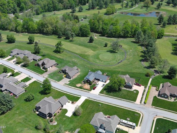 550 Saint Andrews Dr, Vine Grove, KY 40175