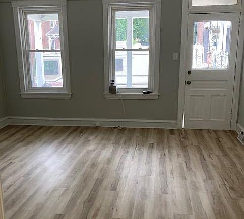 2nd image of 6333 N Norwood St