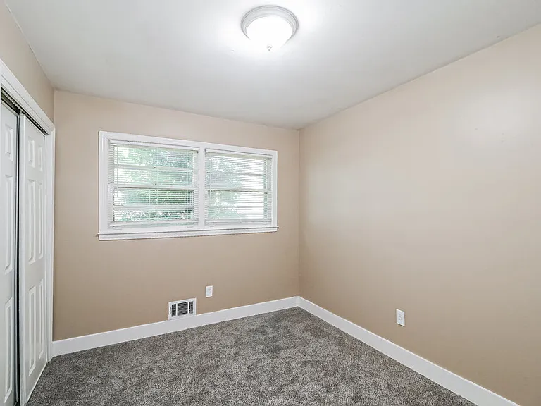 1932 Carla Dr — Photo 14