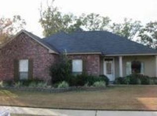 30911 Summer Breeze Dr, Denham Springs, LA 70726