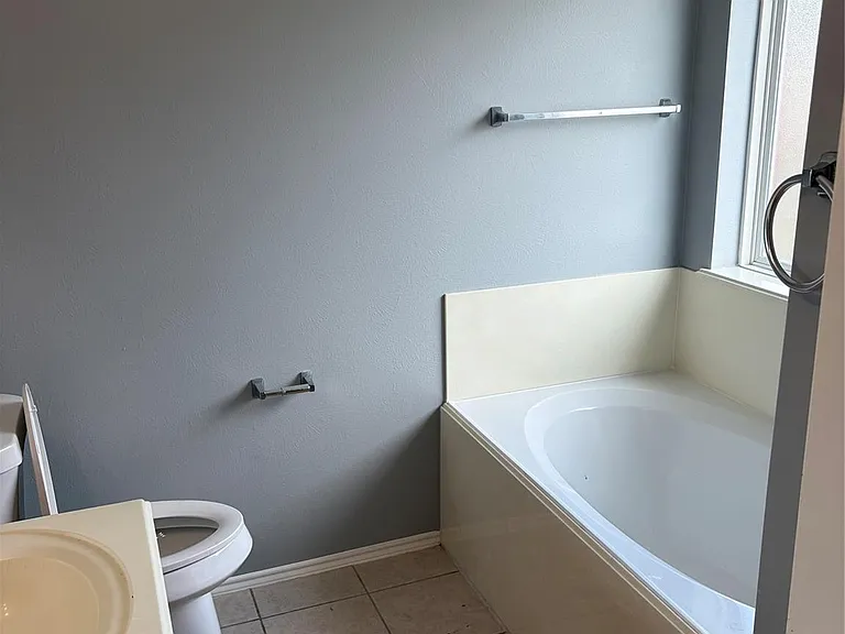 7214 Crescent Mills Dr — Photo 22