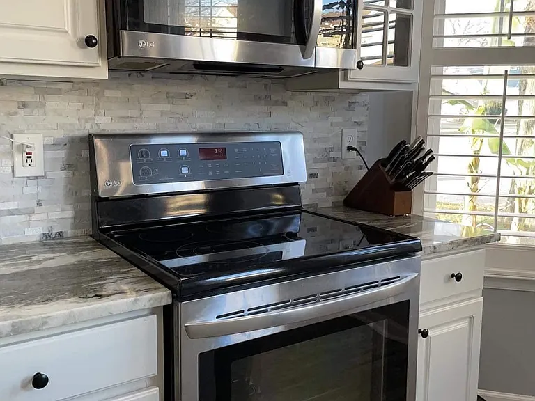 4725 Martinique Ct — Photo 8