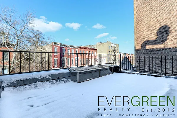 Rented by ERNY LLC | media 28