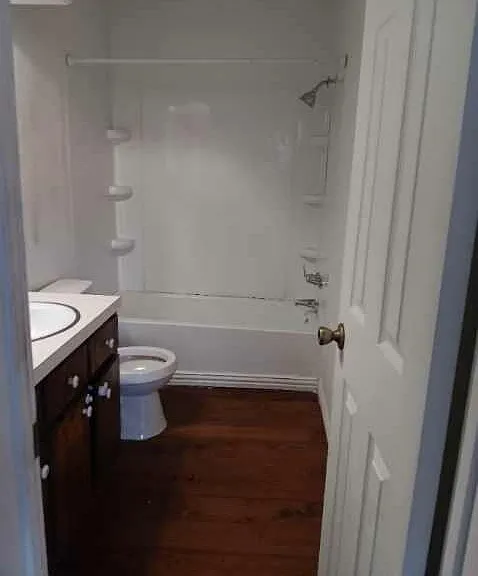 120 W Heron St #101 — Photo 4