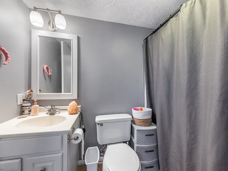 1515 Jarvis Dr — Photo 14