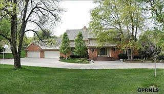 1st image of 1538 S 105th St