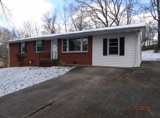 210 Yorktown Rd, Clarksville, TN 37042