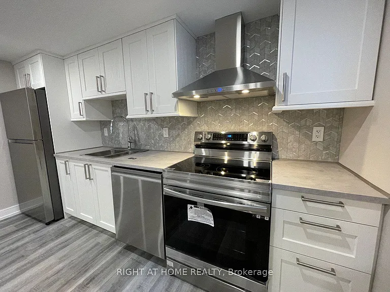 30 Lewis Dr #A — Photo 9