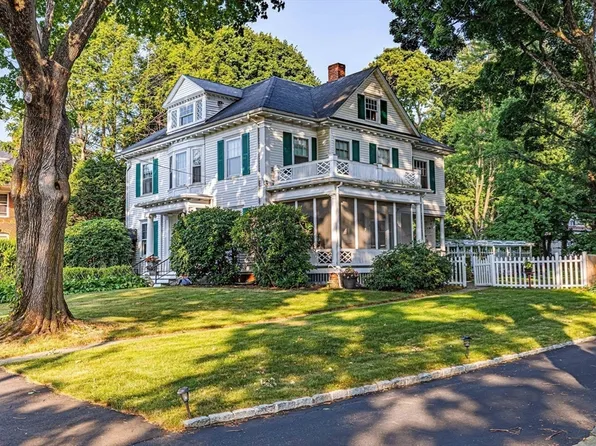 55 Columbia Park, Haverhill, MA 01830