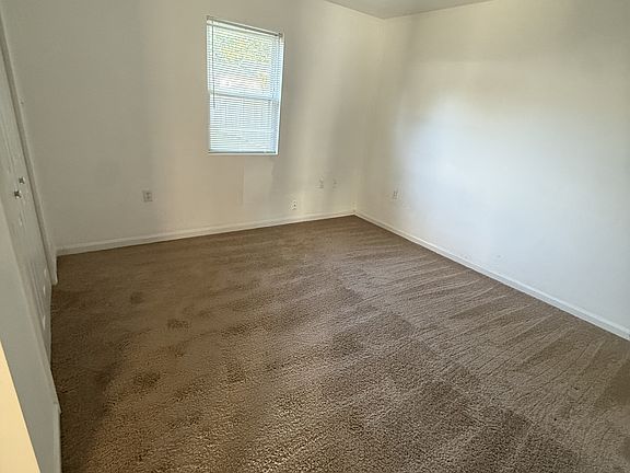 5th image of 206 Pine St