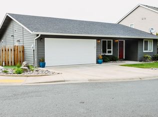 115 NE Lincoln St, Newport, OR