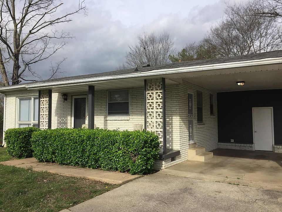 1st image of 744 Ringgold Dr