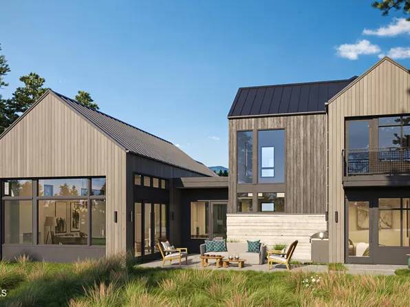 5699 W Rivelle Ct, Coeur D Alene, ID 83814