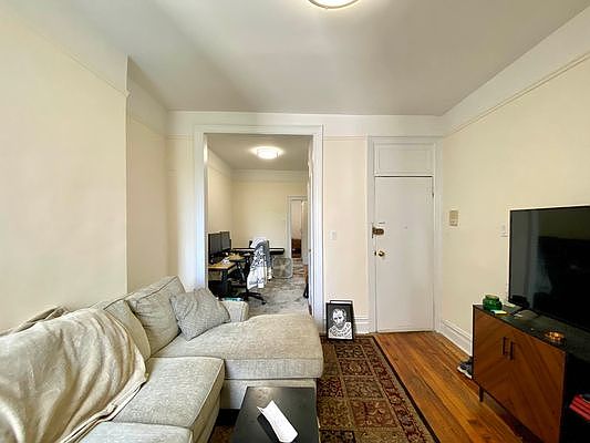 2nd image of 244 Prospect Park W APT 3L