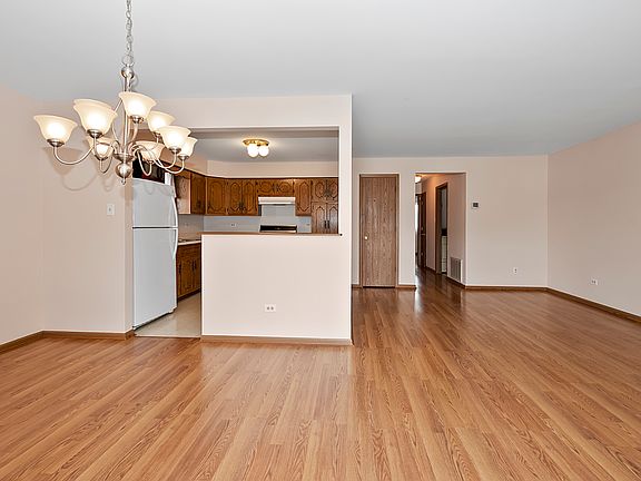 5th image of 11113 Heritage Dr APT 3D