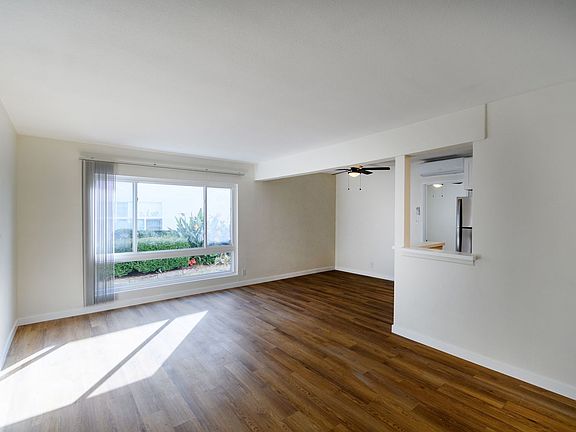 5th image of 12571 Kensington Ln APT 1