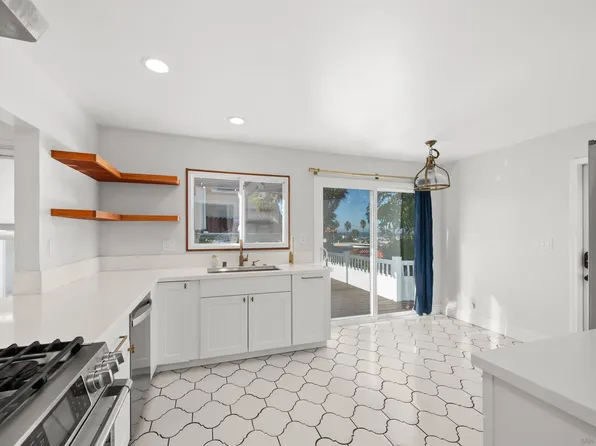 4734 Santa Cruz Ave, San Diego, CA 92107