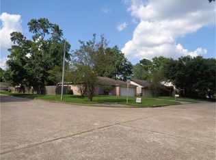 6903 Maple Fox Dr, Humble, TX 77338