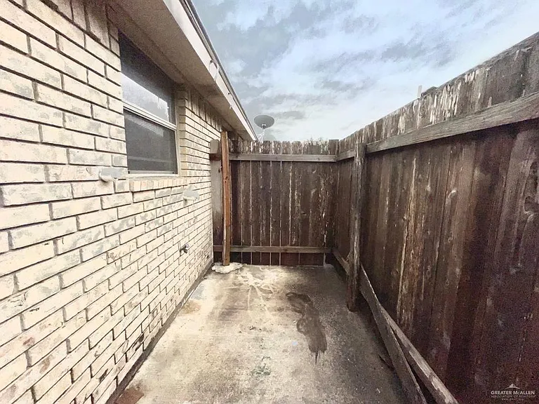 704 W Bahamas Dr #3 — Photo 7
