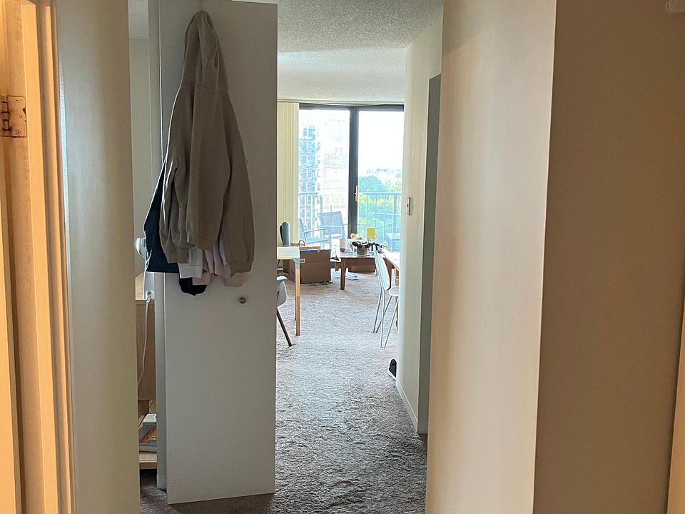 1st image of 3660 N Lake Shore Dr APT 1506