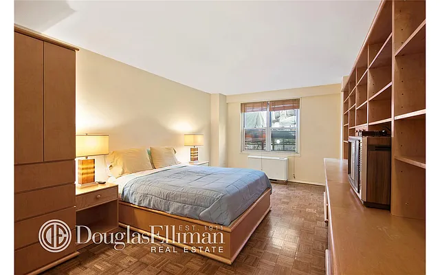 Sold by Douglas Elliman | media 14