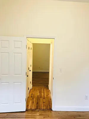 Rented by Bell Realty | media 27