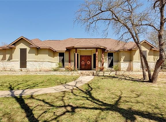 2nd image of 146 Kingwood Dr
