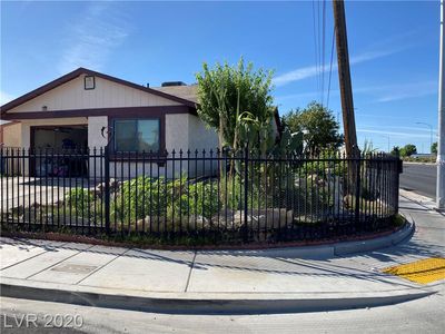 6677 Escalon Dr, Las Vegas, NV, 89108