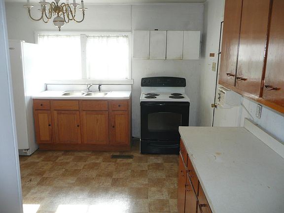 4th image of 522 Clifty St