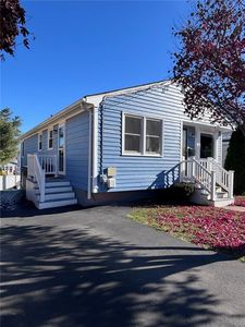 16 Fera St, North Providence, RI, 02904
