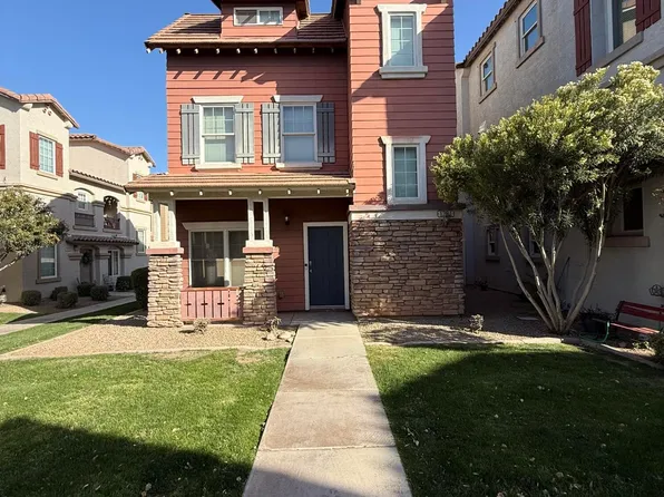 1304 S OWL Drive, Gilbert, AZ 85296