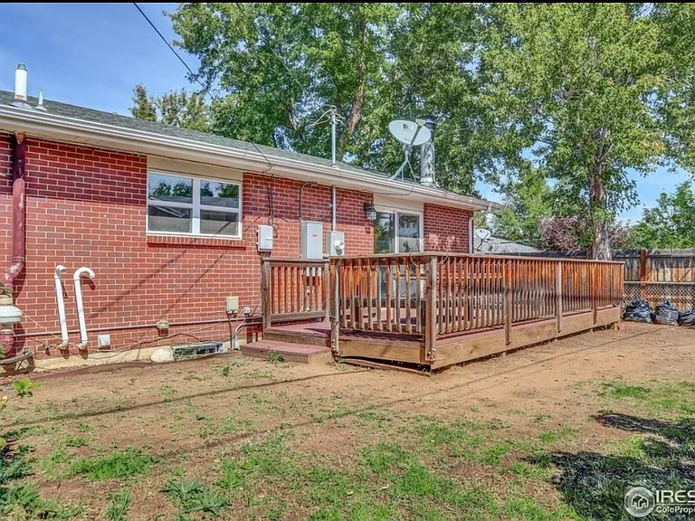 4630 Macky Way — Photo 5