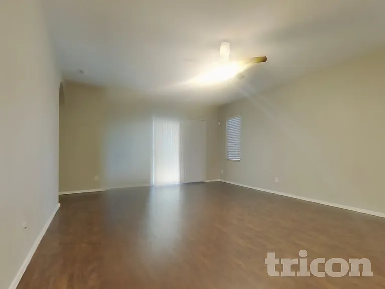 1689 S 235th Dr — Photo 3