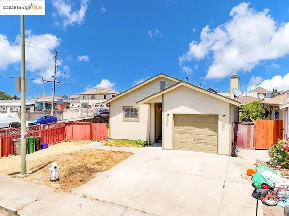10500 Creekside Cir, Oakland, CA 94603
