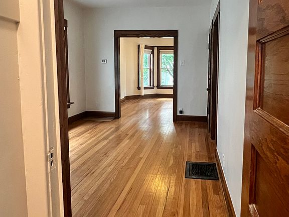 4th image of 4733 N Campbell Ave #2
