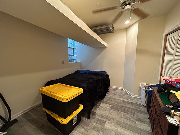 4th image of 4621 N Rockwell St #G