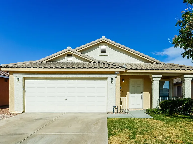 941 Adobe Flat Dr — Photo 1