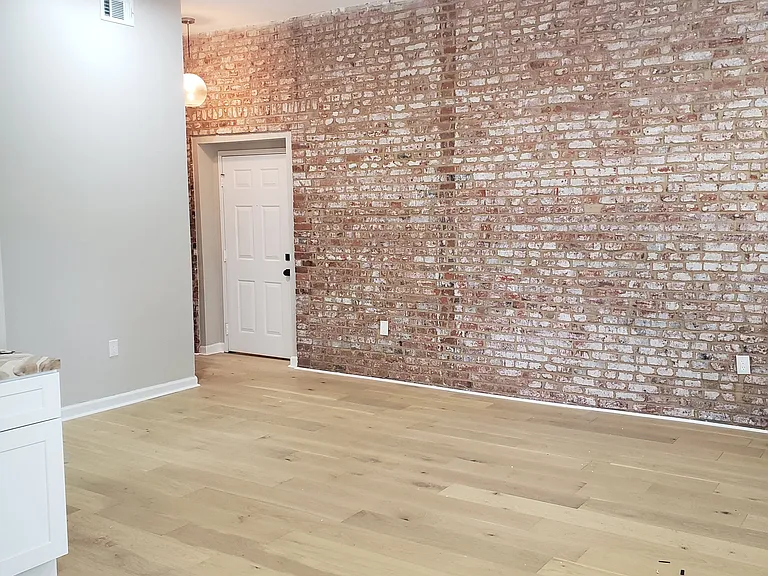 2300-2302 S 10th St E #C — Photo 3