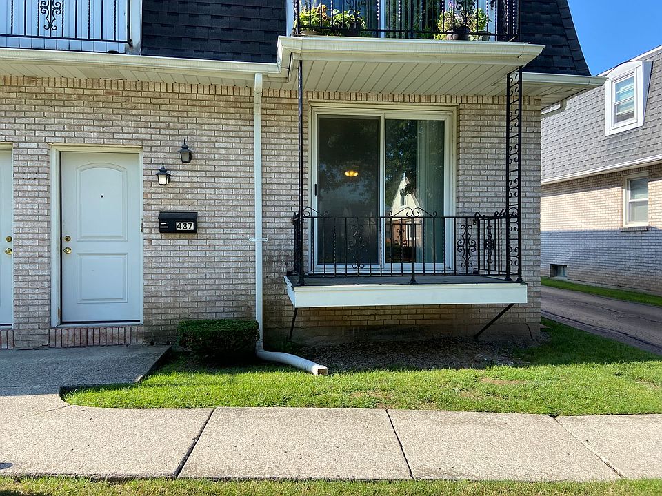 1st image of 437 Saint Lawrence Ave