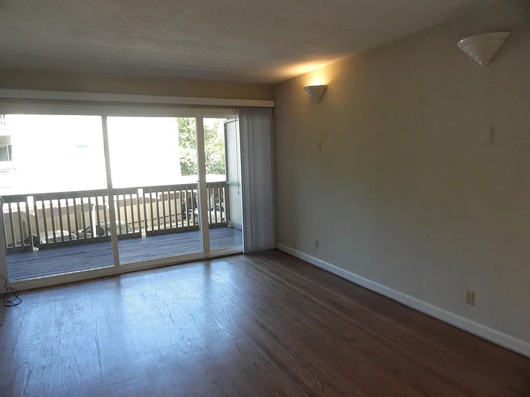 1115 Sir Francis Drake Blvd #3 — Photo 13