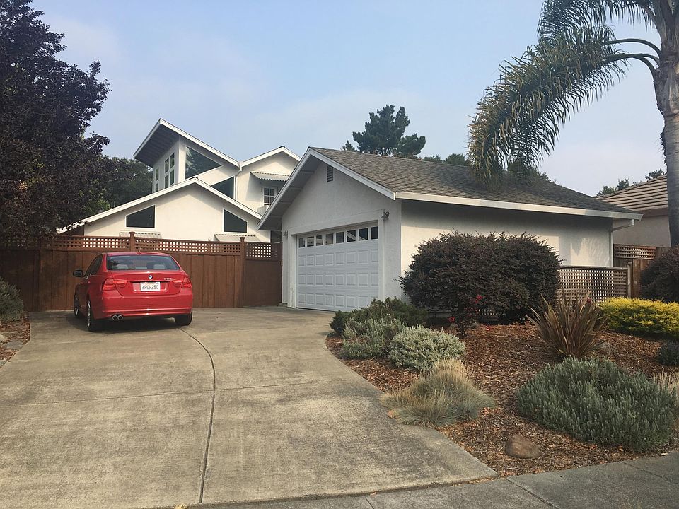 1st image of 131 Elodia Cir