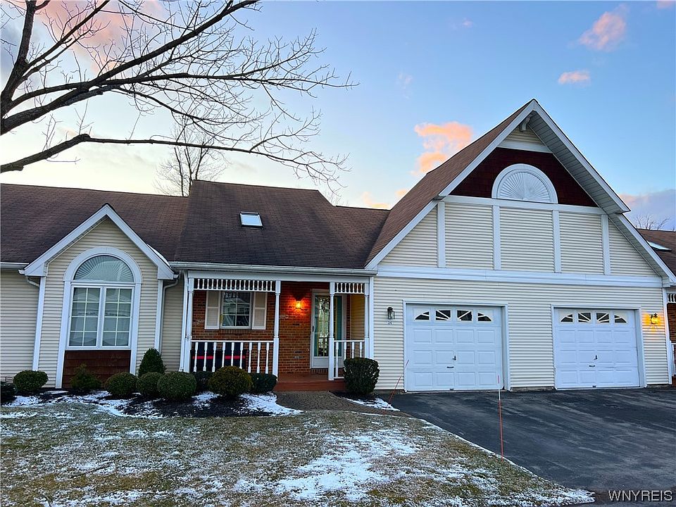 1st image of 24 Spicebush Ln
