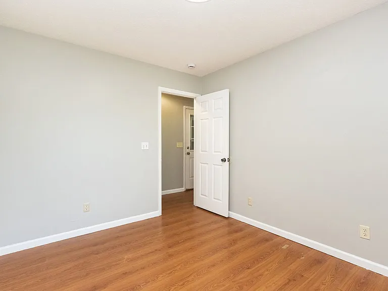 4007 15th Ave — Photo 15