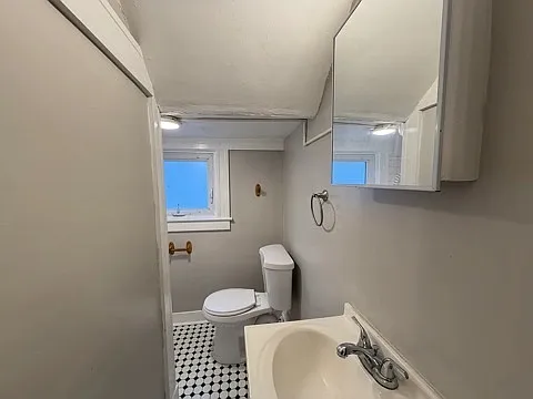 29 Crowley Ave — Photo 5