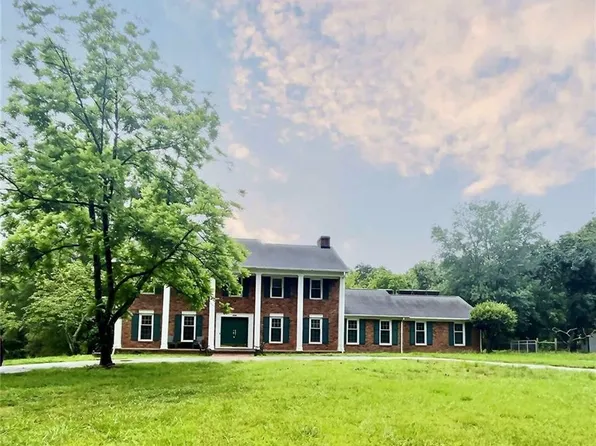 4843 Harvey Rd, Jamestown, NC 27282