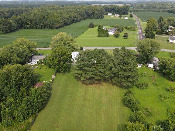 2nd image of 2628 Ridge Rd