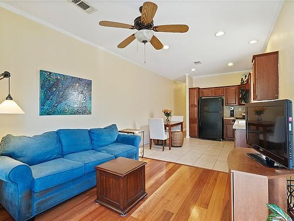 5th image of 912-14 Pontalba St