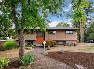 3130 SW Ridge Dr, Portland, OR 97219